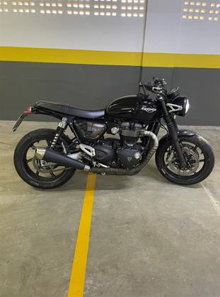 TRIUMPH SPEED TWIN 
